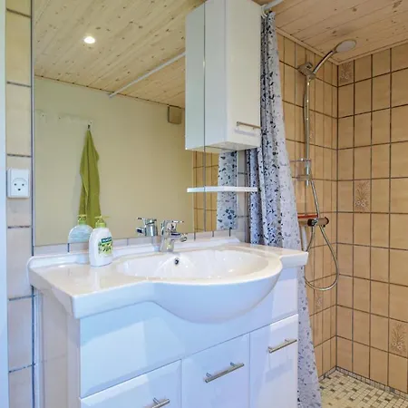 Stunning In With Kitchen